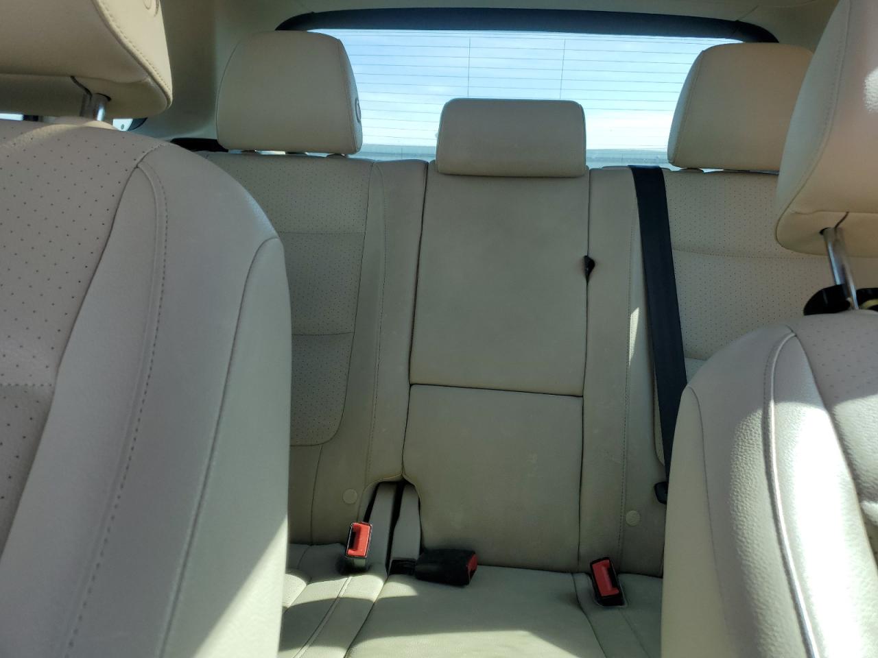 2015 Volkswagen Tiguan - Image 10