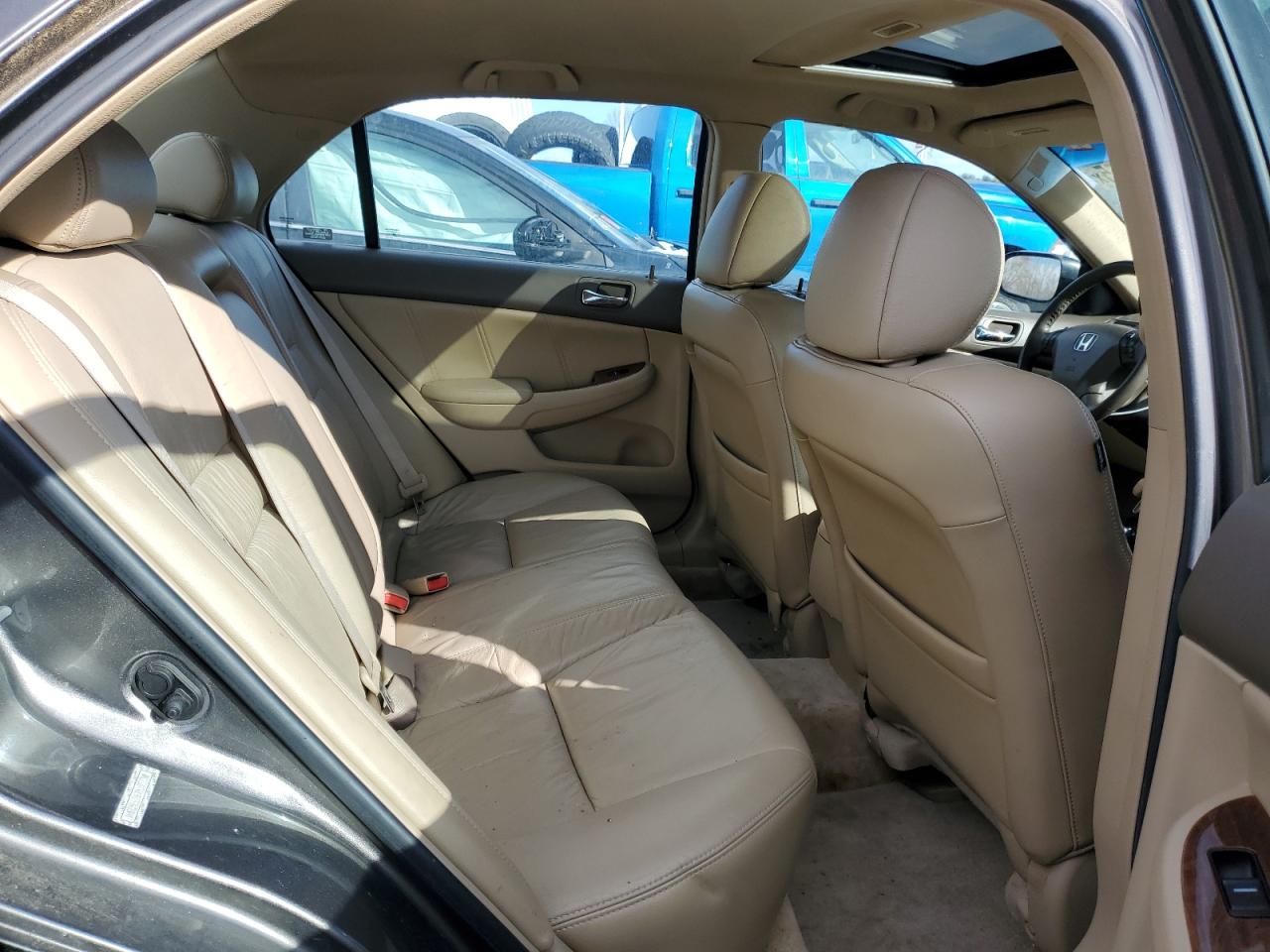 2007 Honda Accord - Image 10