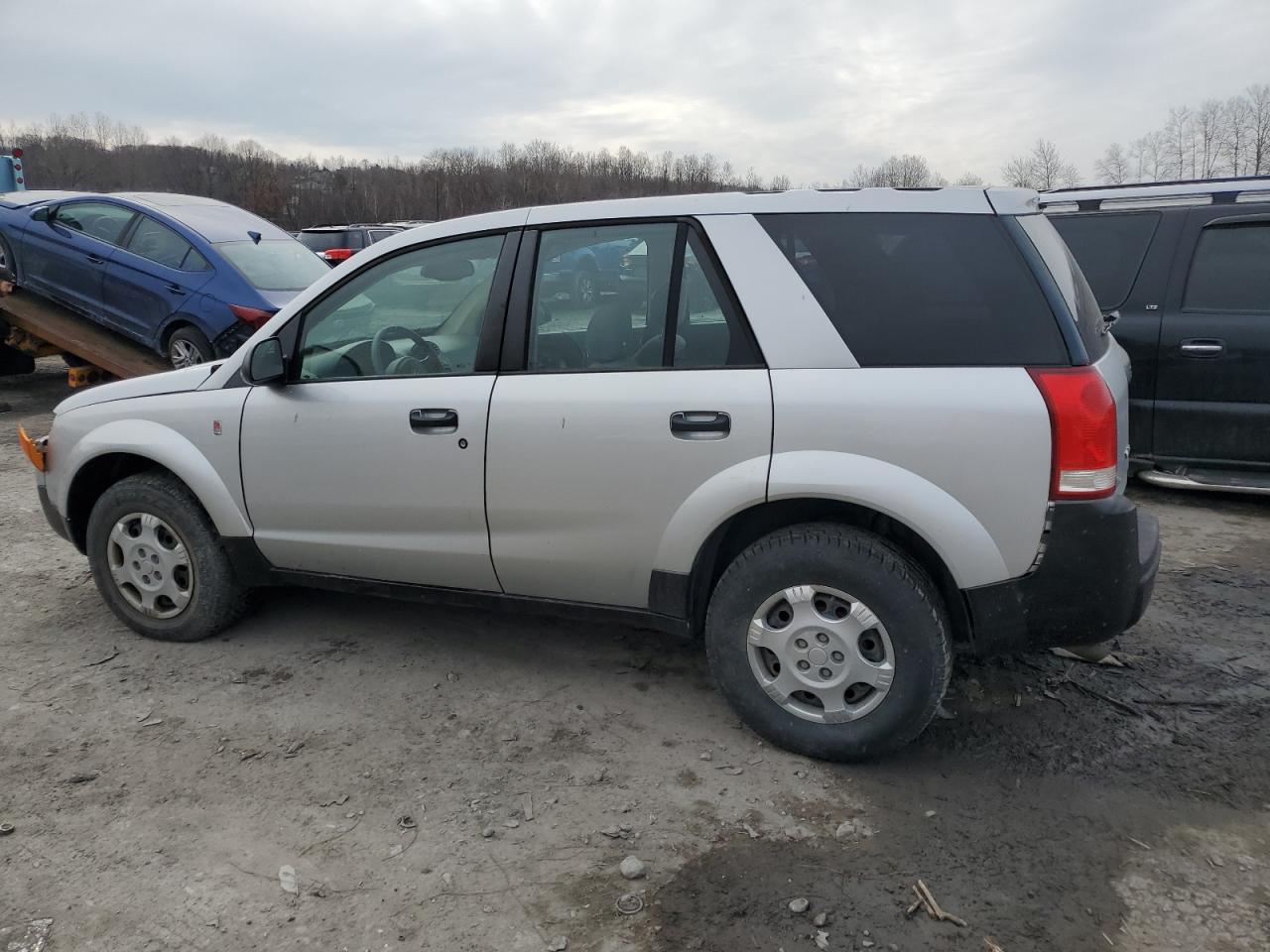2003 Saturn VUE - Image 2
