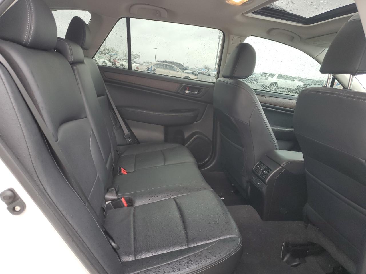 2017 Subaru Outback - Image 11