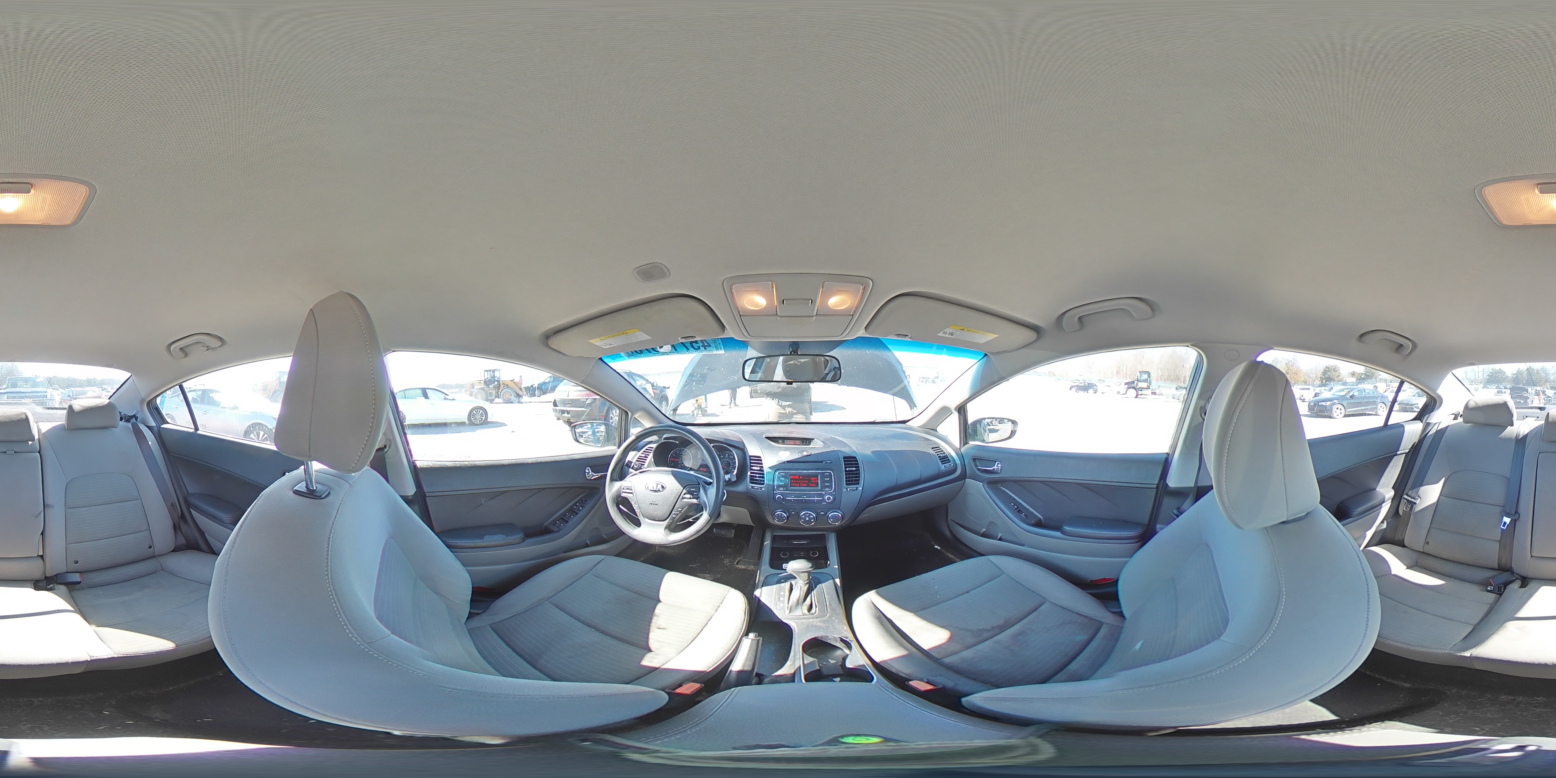 2015 Kia Forte - Image 12