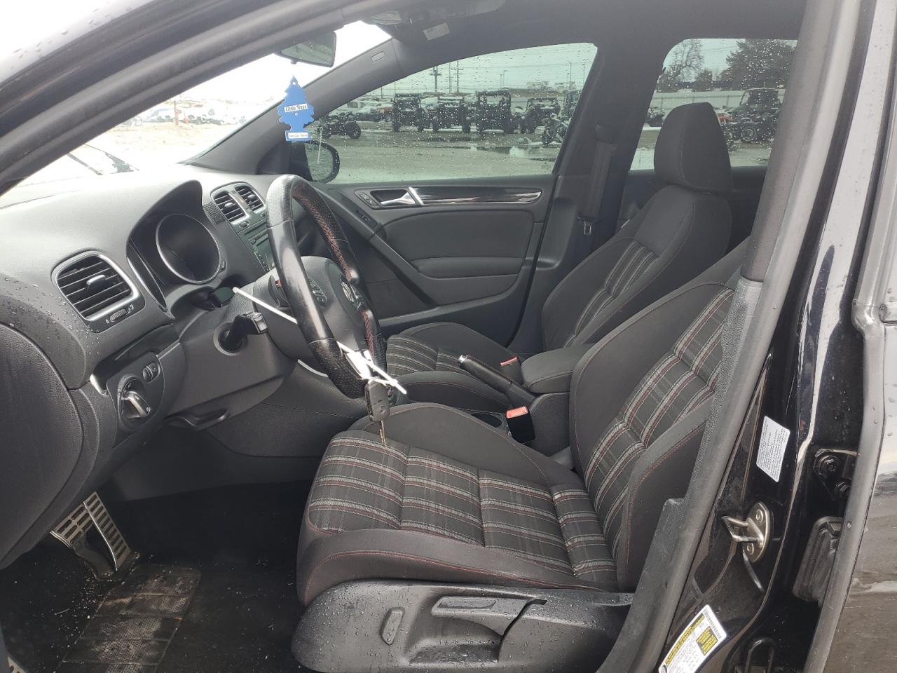 2010 Volkswagen GTI - Image 7