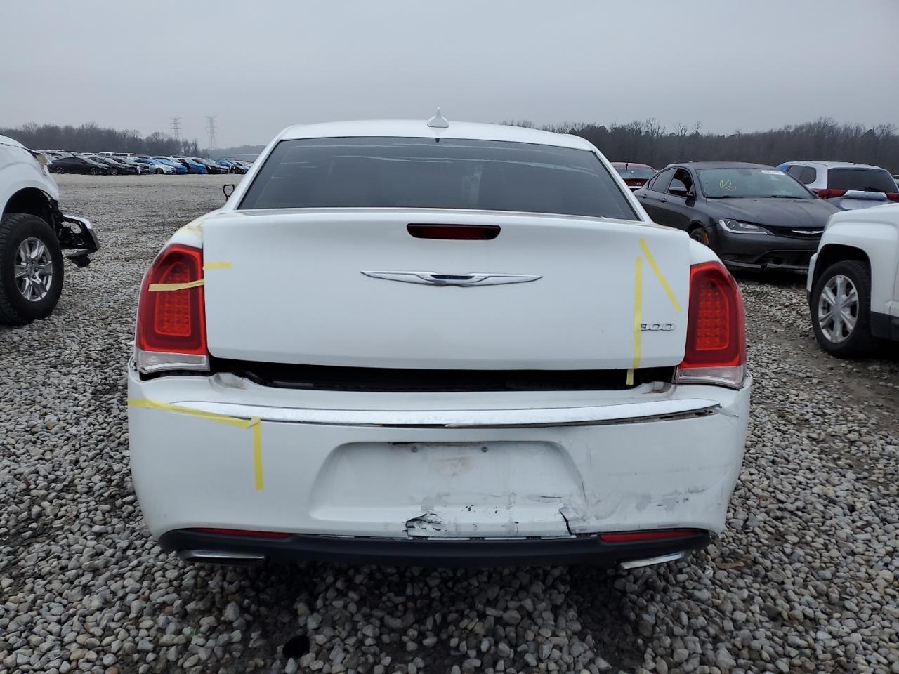2015 Chrysler 300 - Image 6