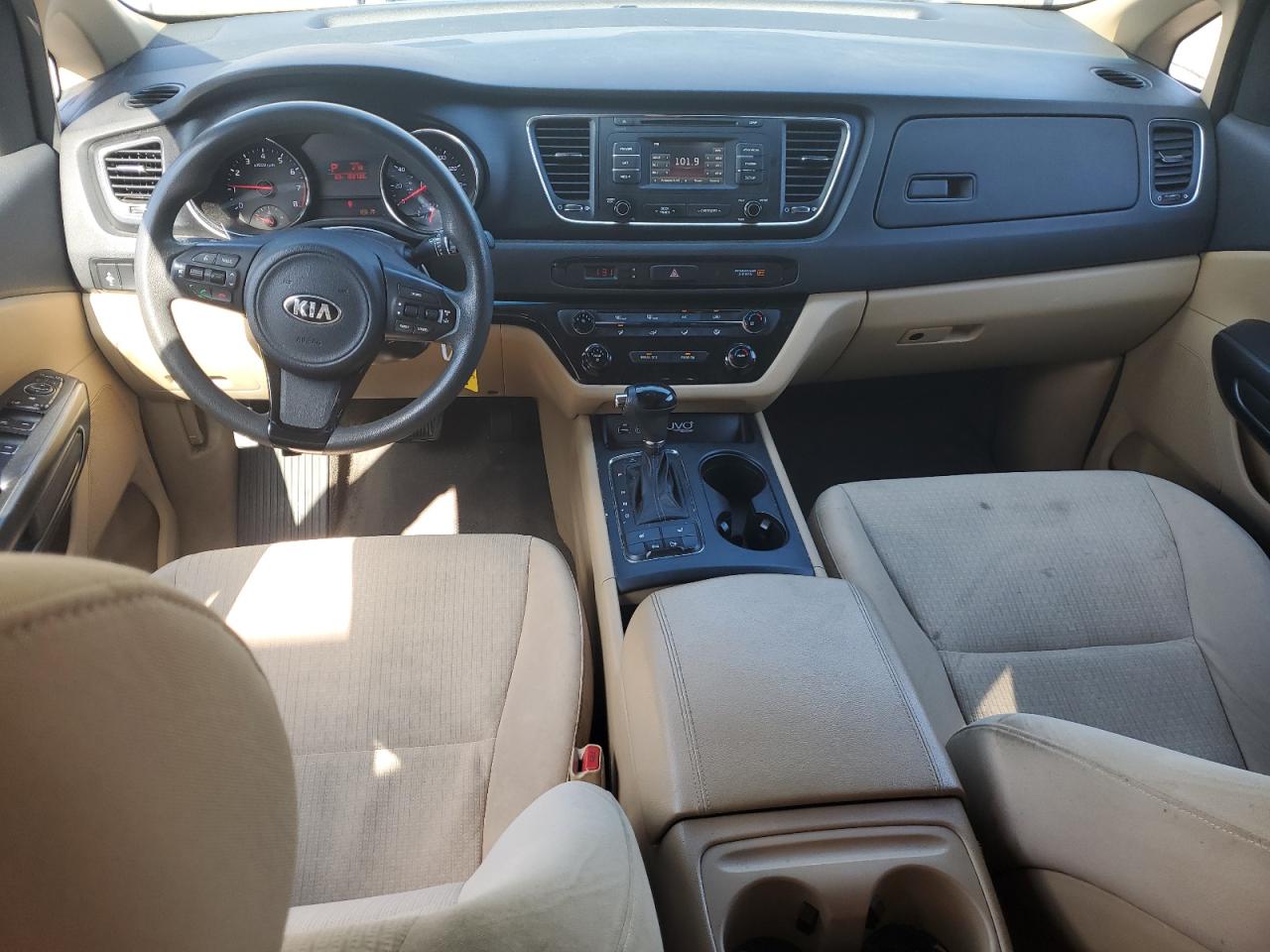 2016 Kia Sedona - Image 8