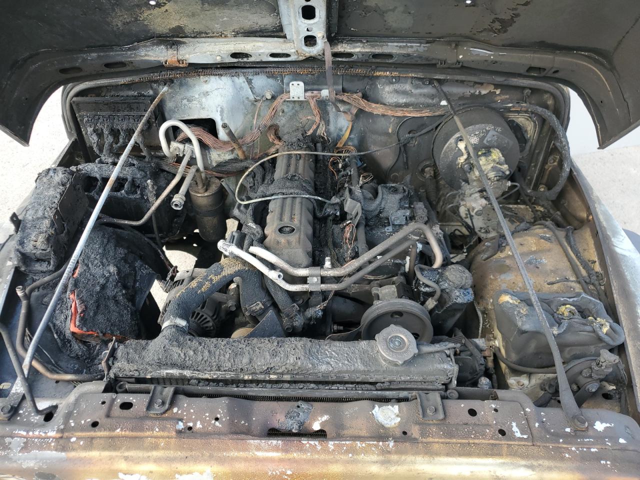 2006 Jeep Wrangler - Image 12