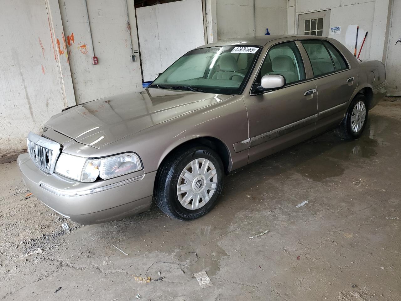 2005 Mercury Grand Marquis - Image 1