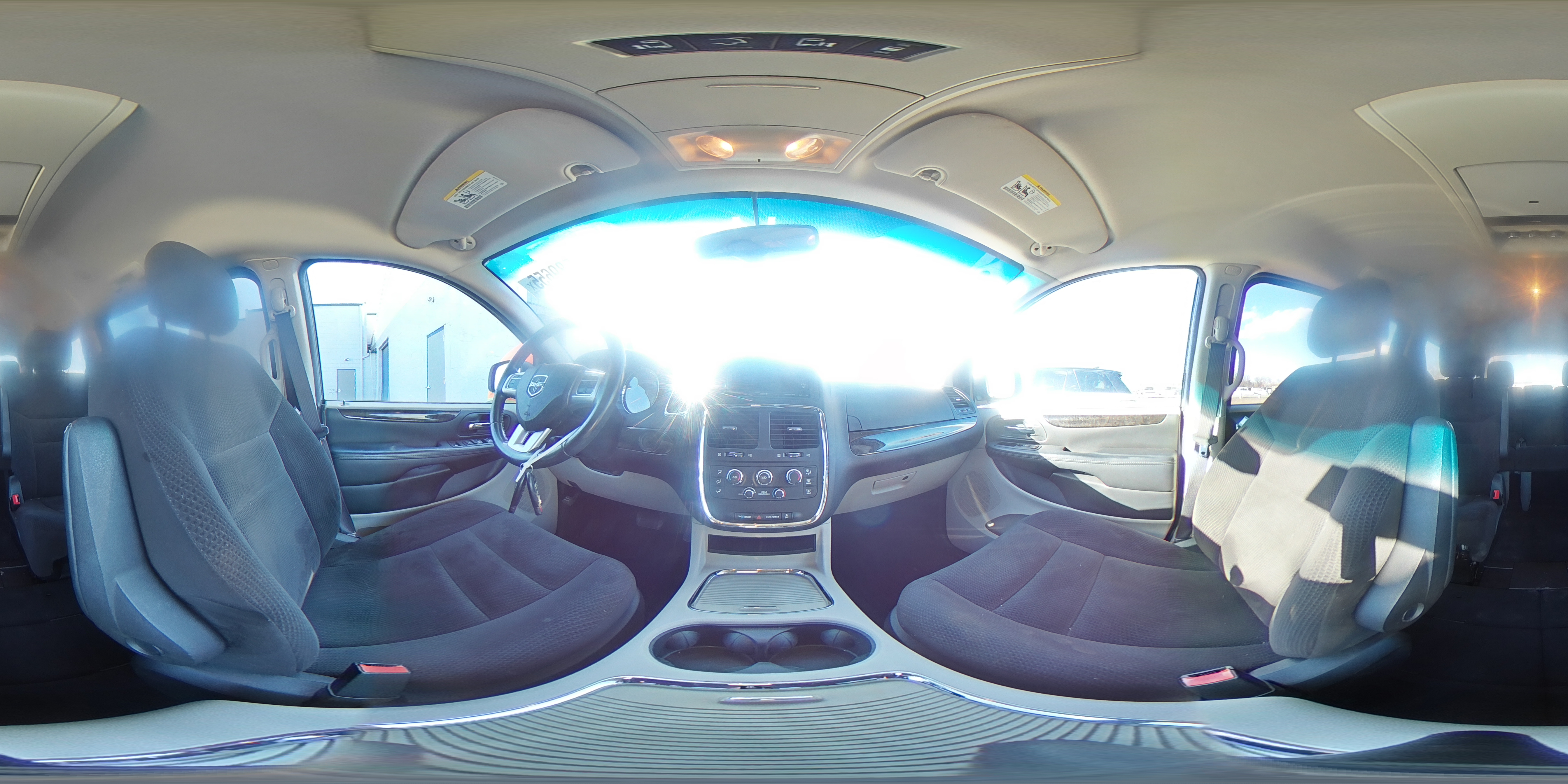 2016 Dodge Caravan - Image 15