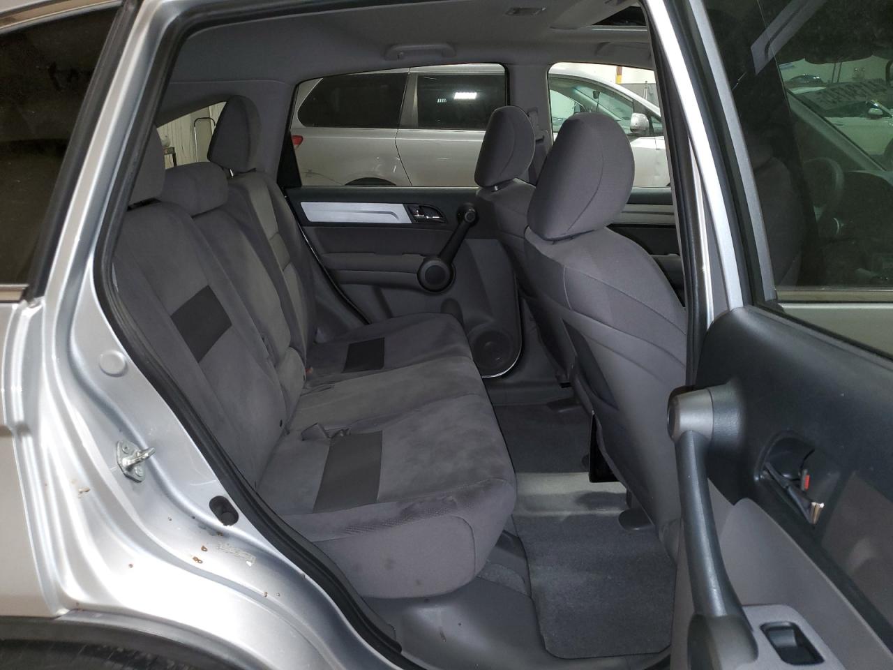 2010 Honda CR-V - Image 10