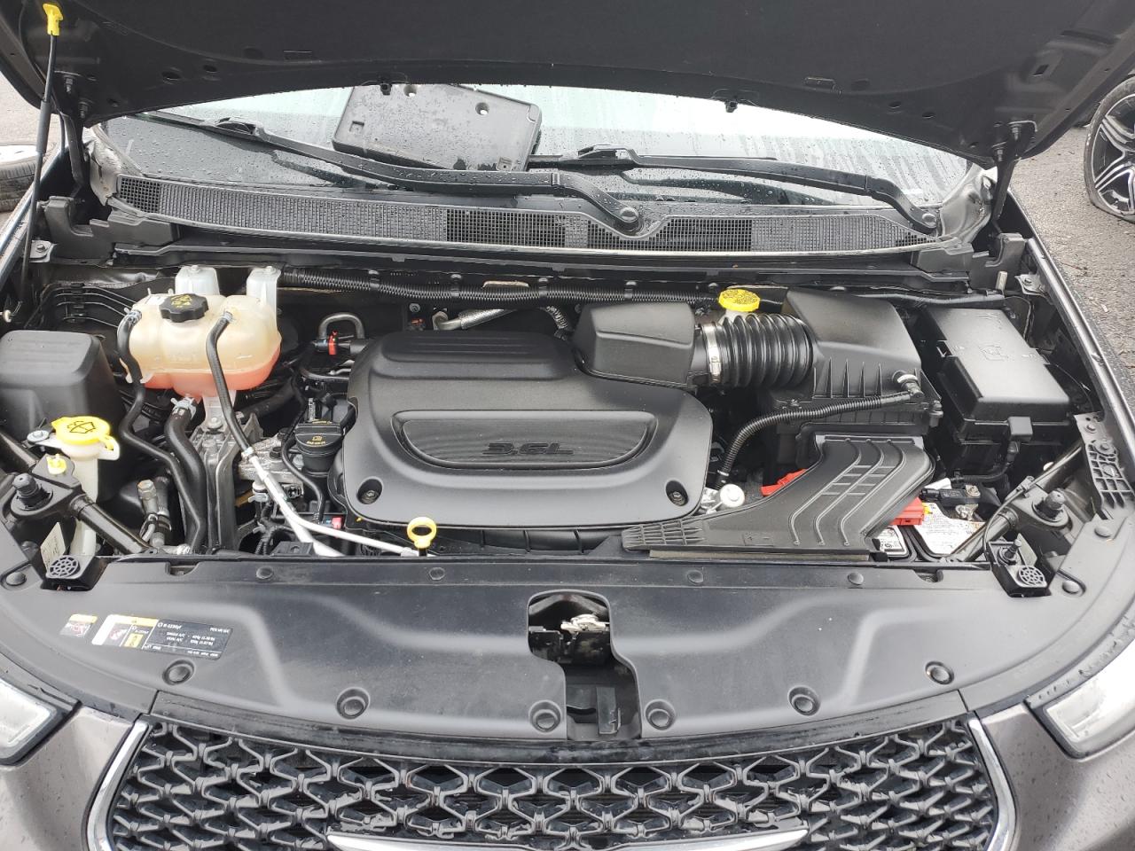 2022 Chrysler Pacifica - Image 13