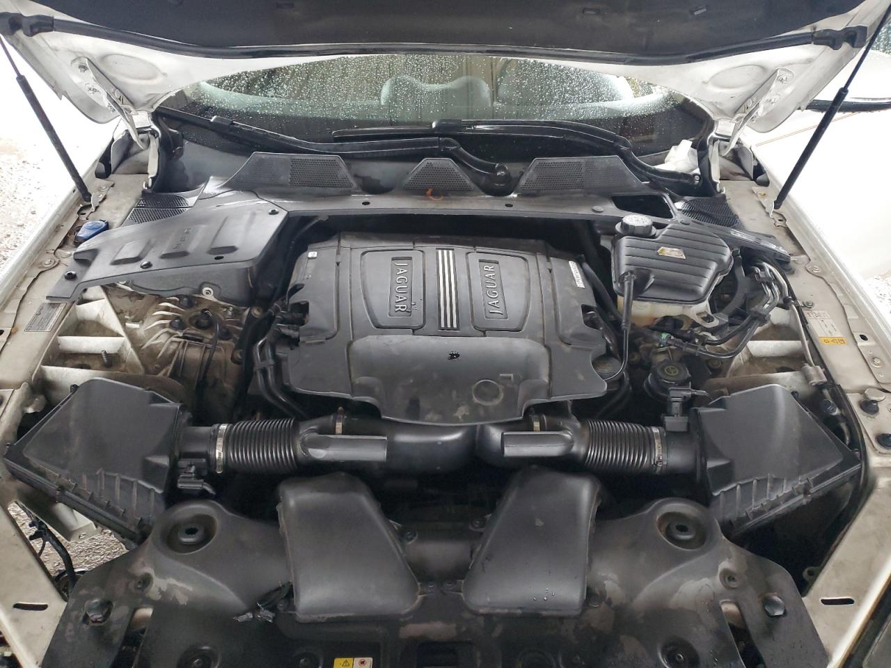 2013 Jaguar XJ - Image 13