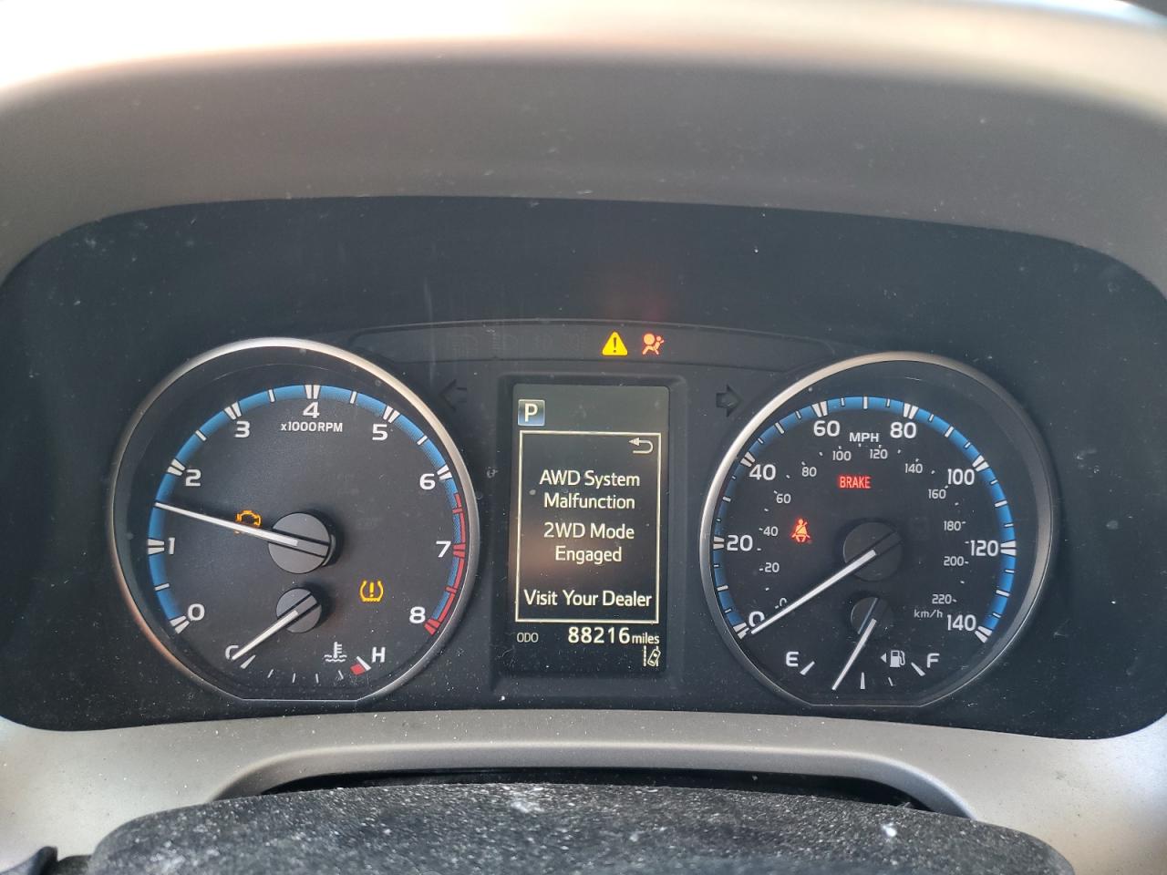 2017 Toyota RAV 4 - Image 9