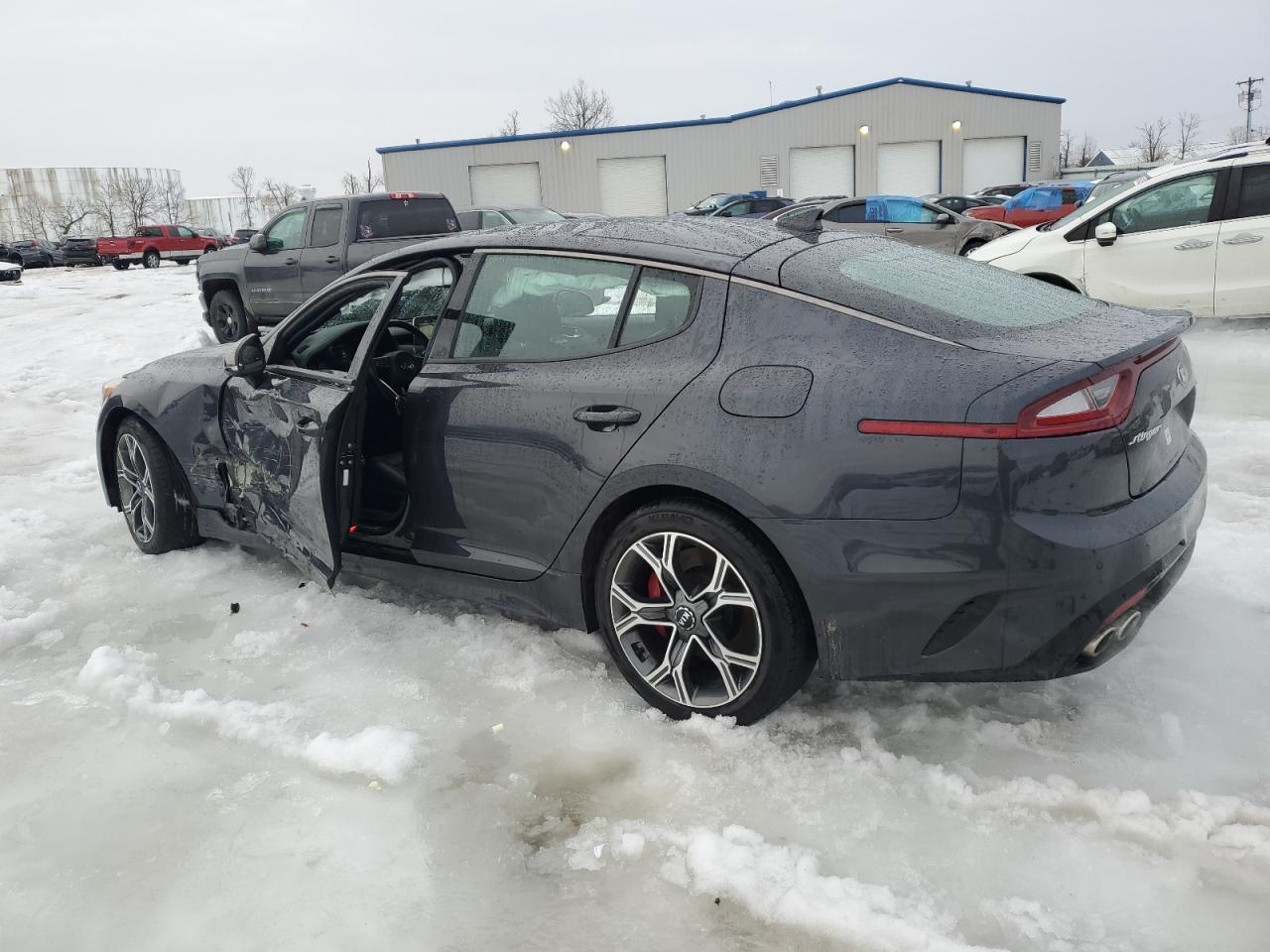 2018 Kia Stinger - Image 2