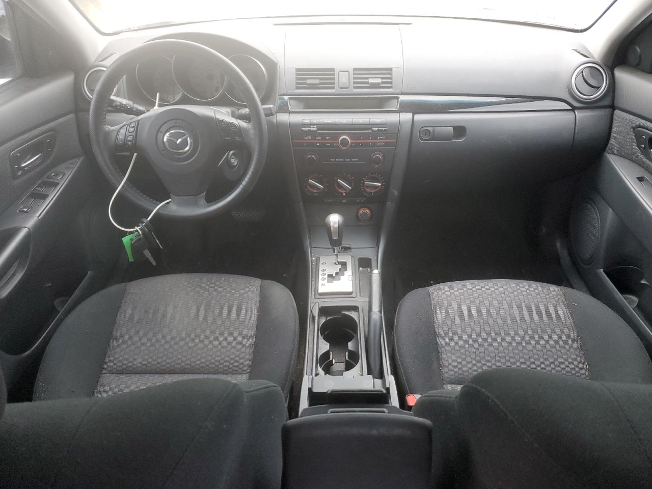 2009 Mazda 3 - Image 8
