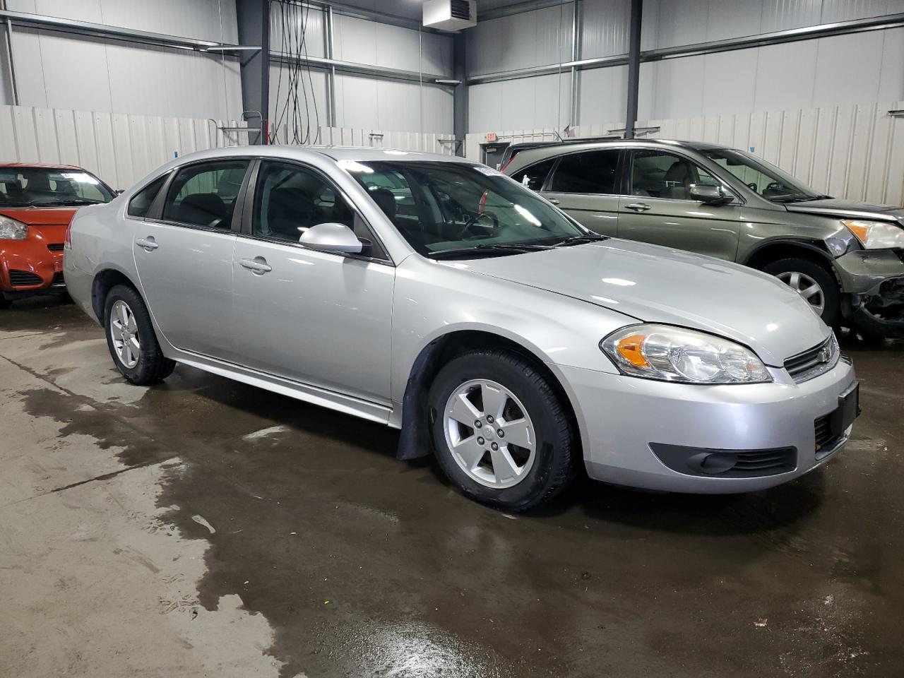 2010 Chevrolet Impala - Image 4