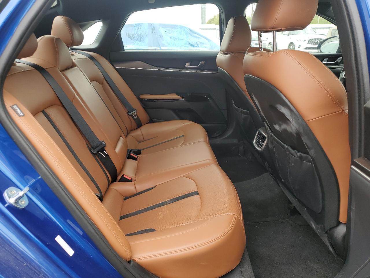 2023 Kia K5 - Image 10
