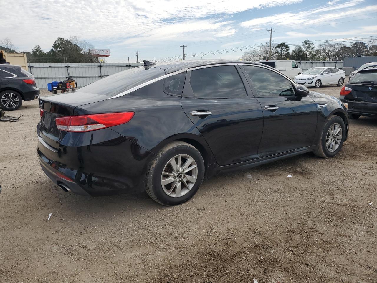 2018 Kia Optima - Image 3