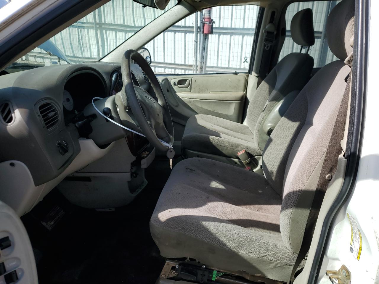 2006 Chrysler Town & Country - Image 7
