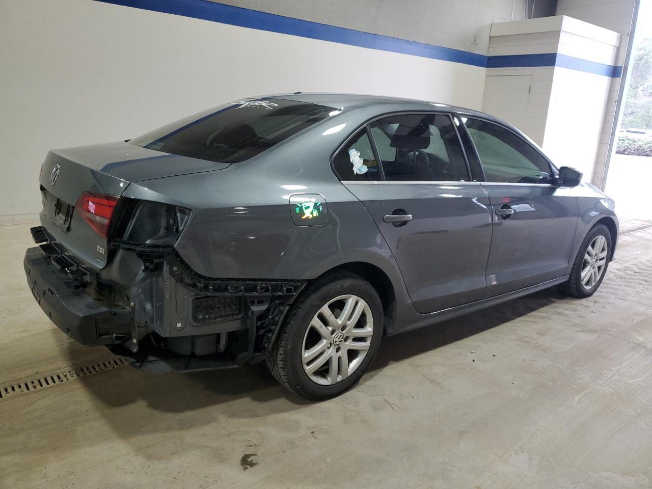 2017 Volkswagen Jetta - Image 3