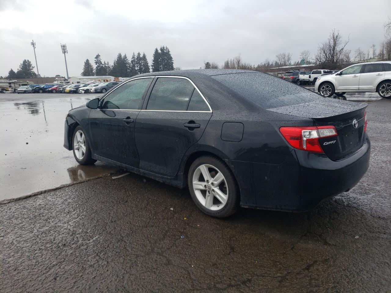 2014 Toyota Camry - Image 2