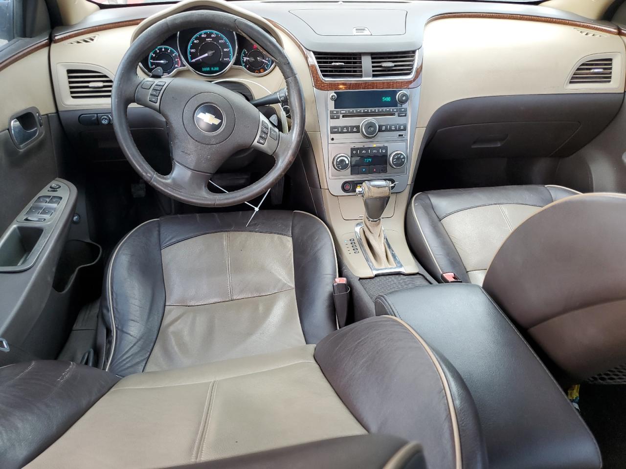 2010 Chevrolet Malibu - Image 8
