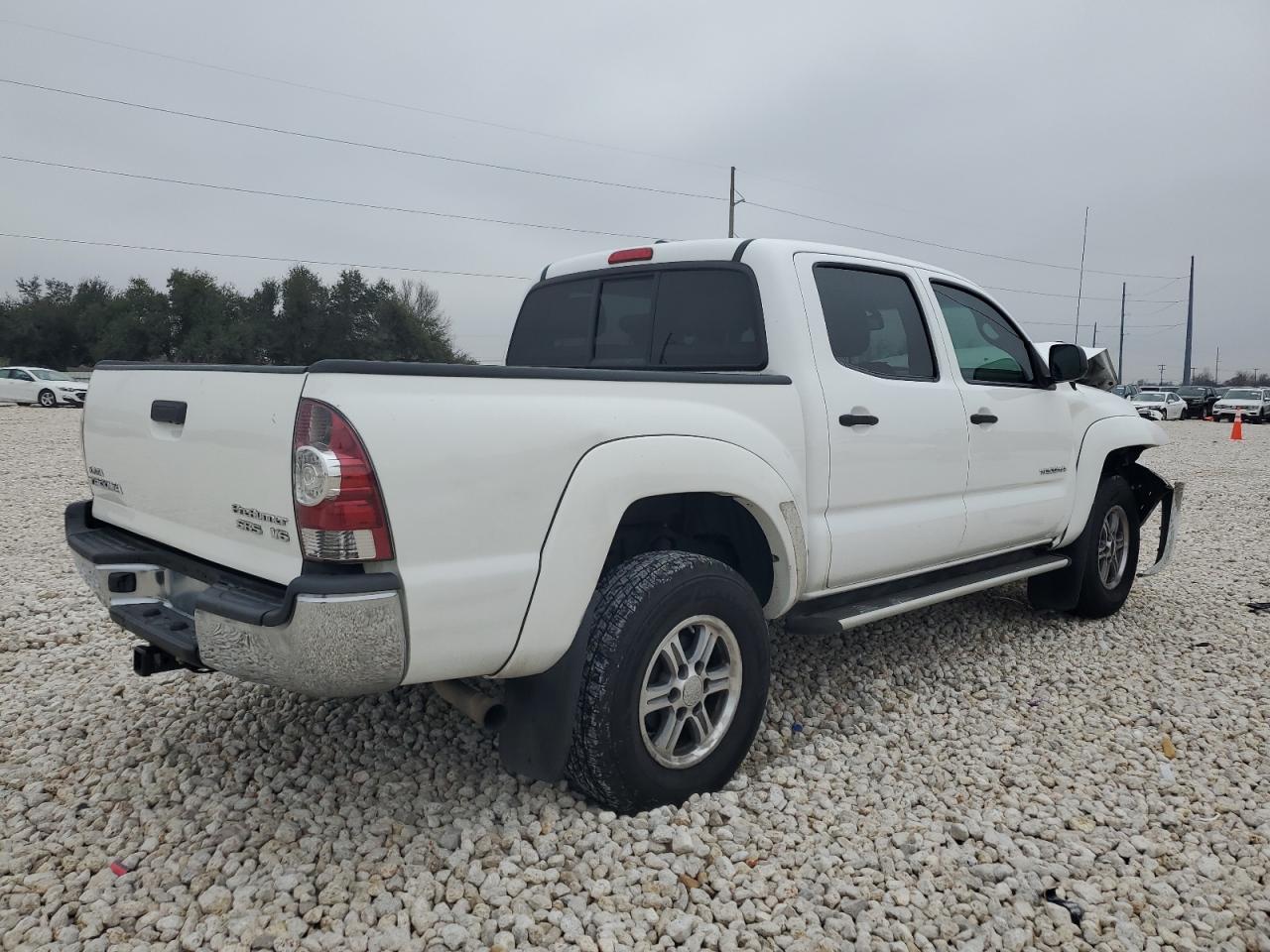 2011 Toyota Tacoma - Image 3