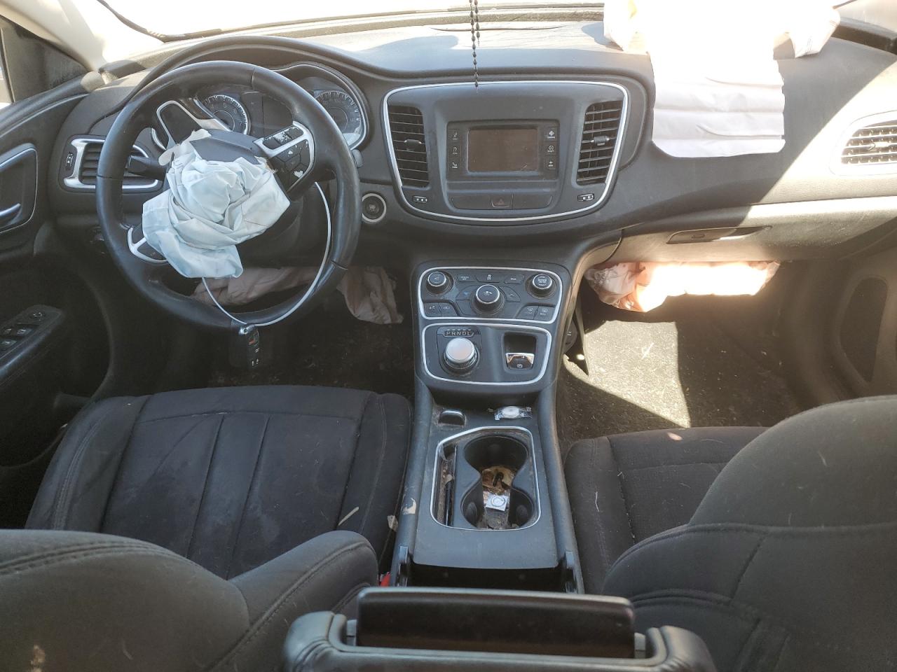2015 Chrysler 200 - Image 8