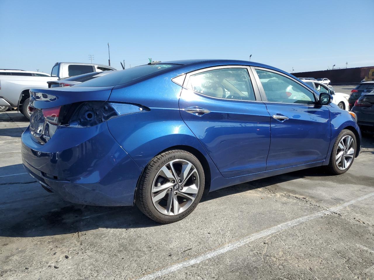 2016 Hyundai Elantra - Image 3