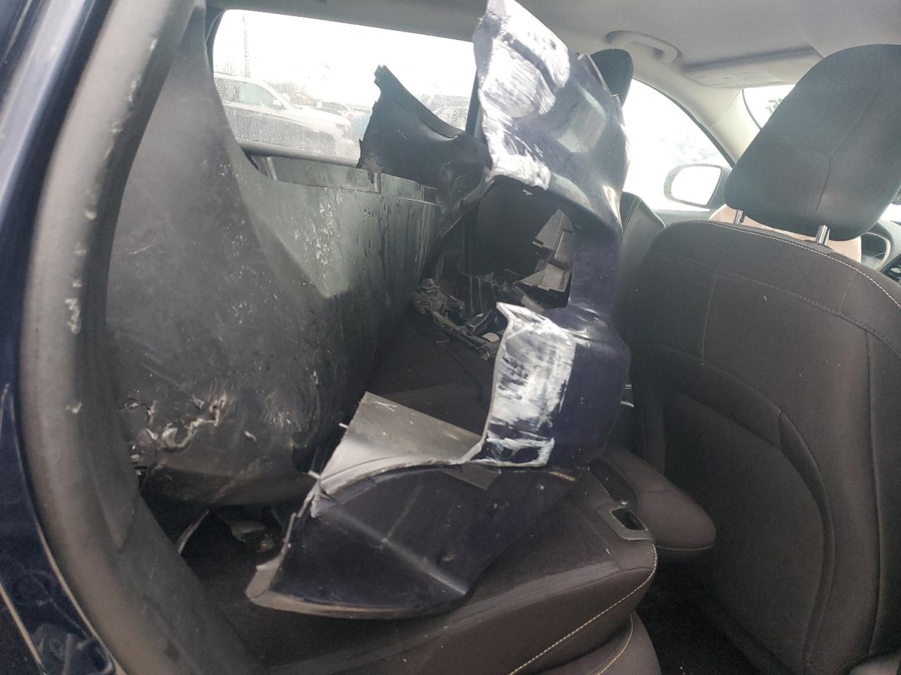 2015 Jeep Grand Cherokee - Image 11