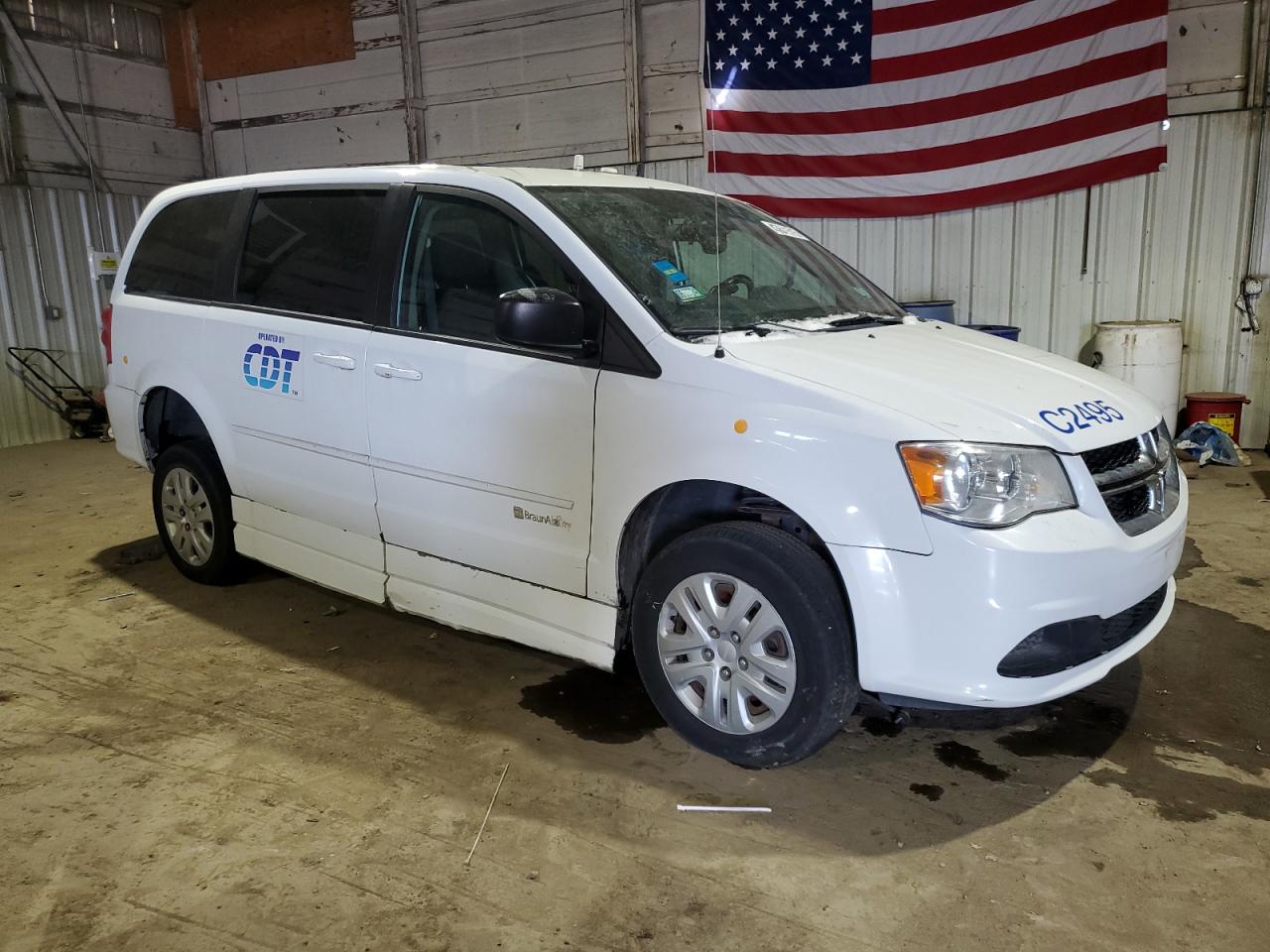 2016 Dodge Caravan - Image 4