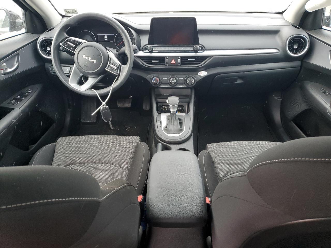 2023 Kia Forte - Image 8