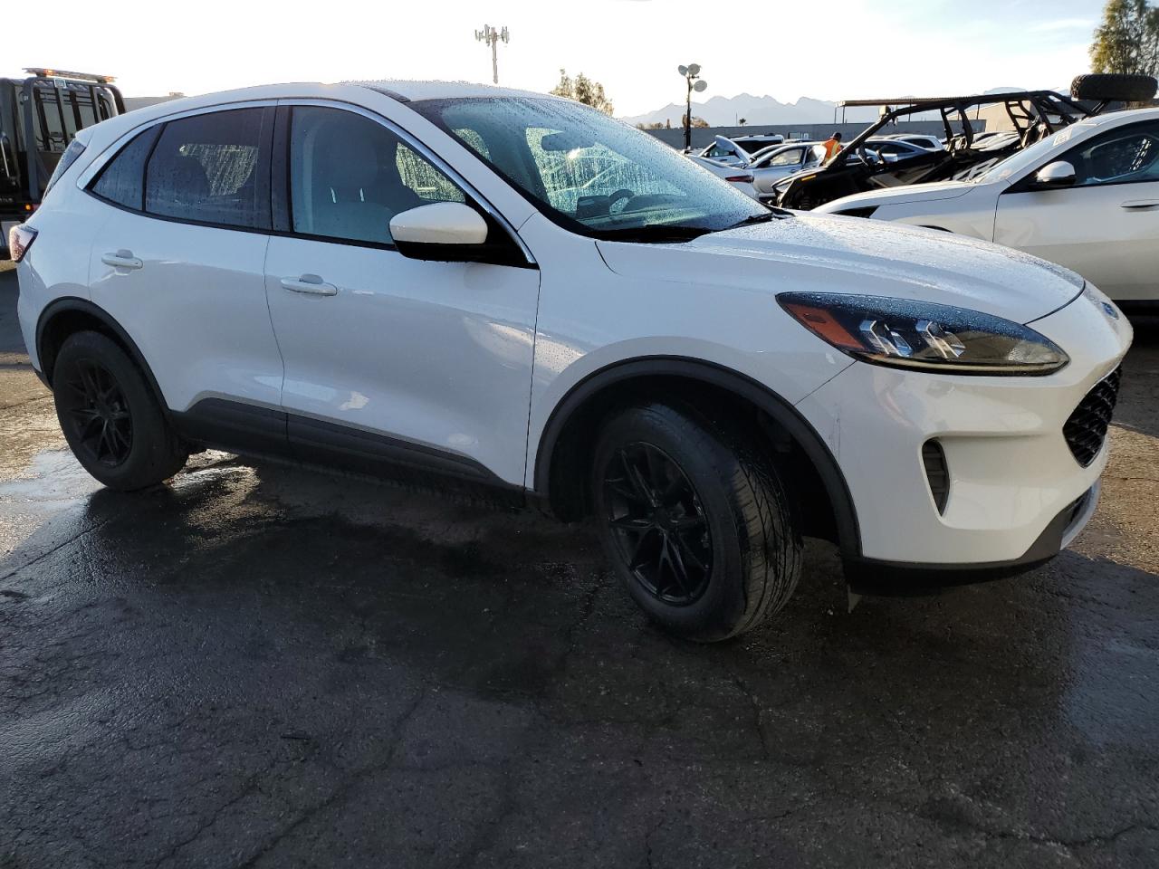 2020 Ford Escape - Image 4