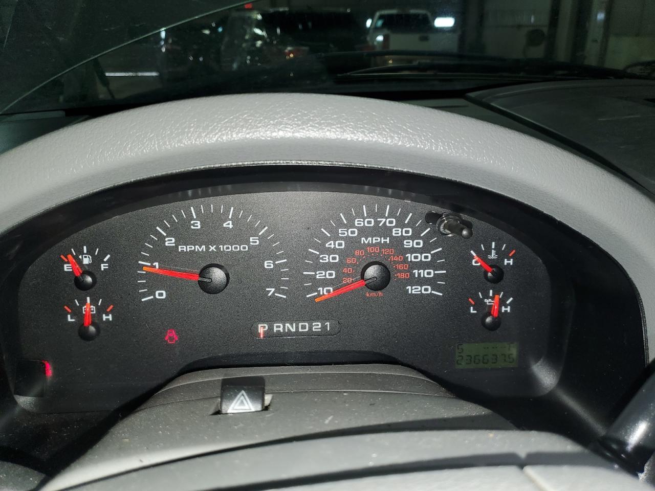 2006 Ford F-150 - Image 9