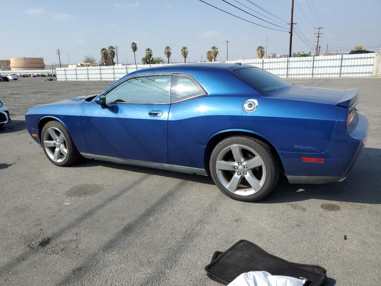 2009 Dodge Challenger - Image 2