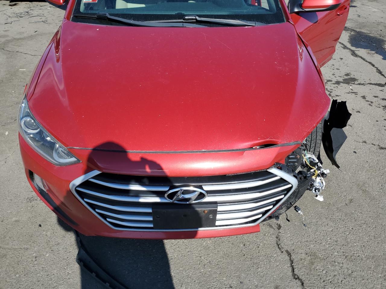 2017 Hyundai Elantra - Image 11