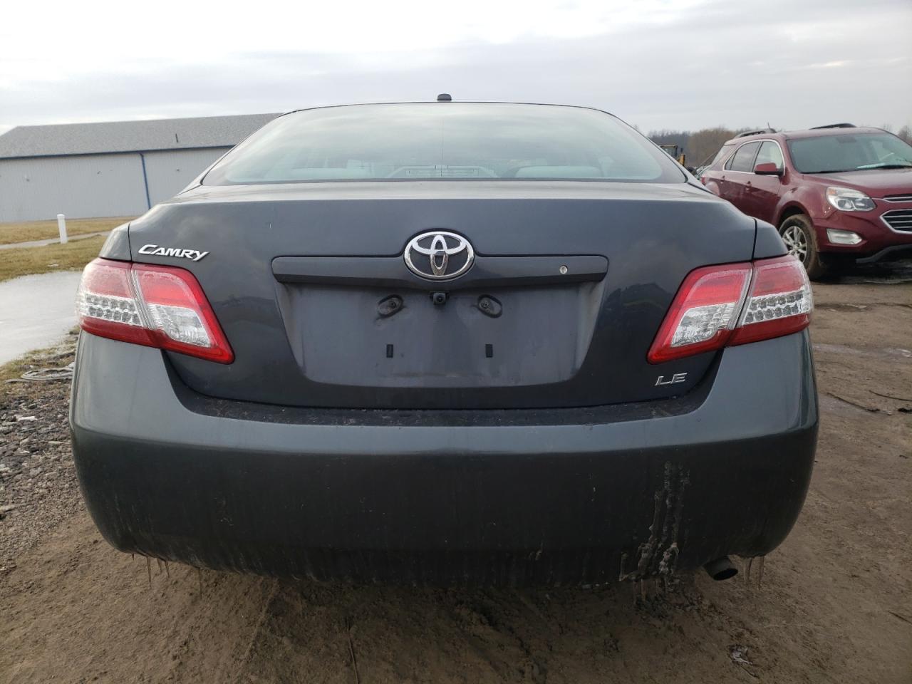 2010 Toyota Camry - Image 6