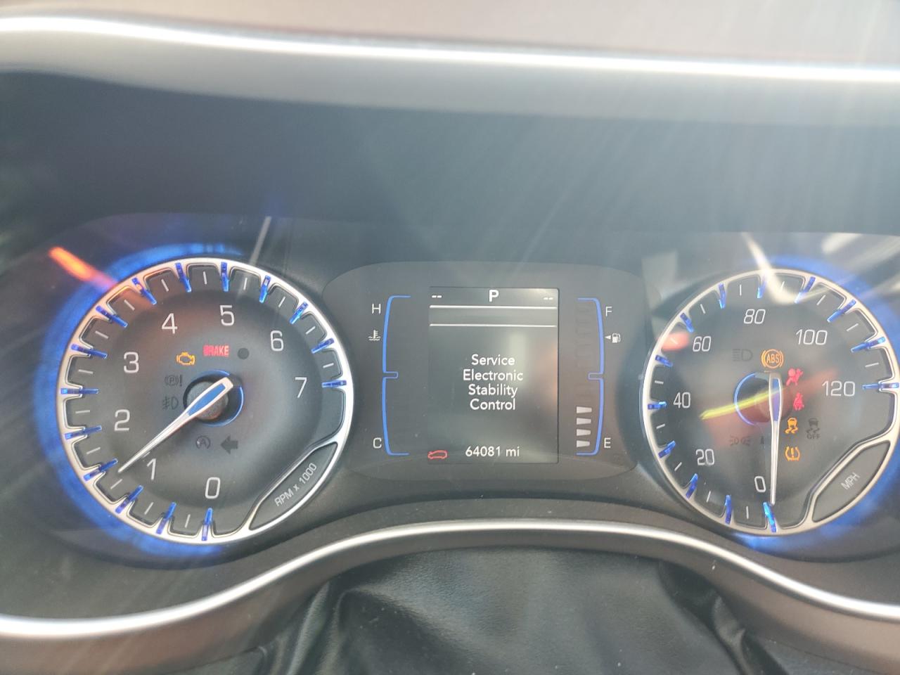 2019 Chrysler Pacifica - Image 9