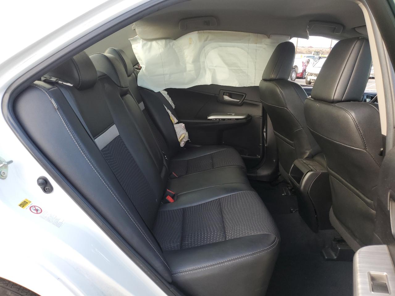 2014 Toyota Camry - Image 10