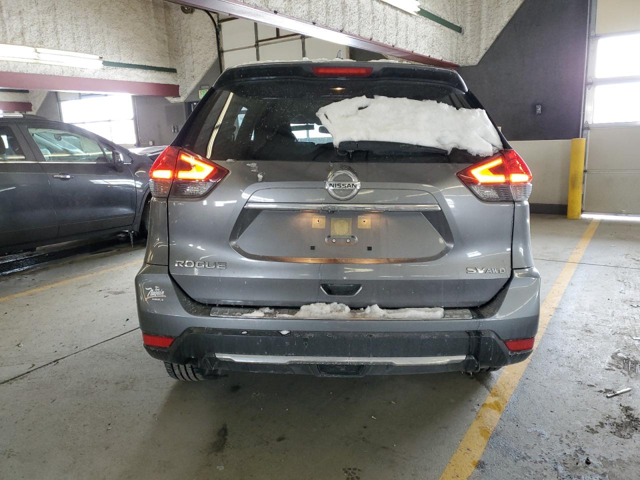 2017 Nissan Rogue - Image 6