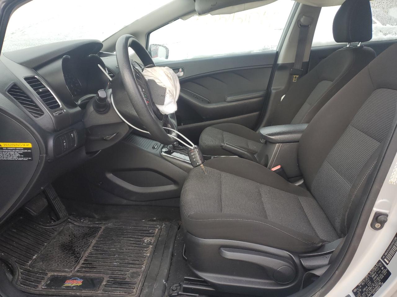 2017 Kia Forte - Image 7