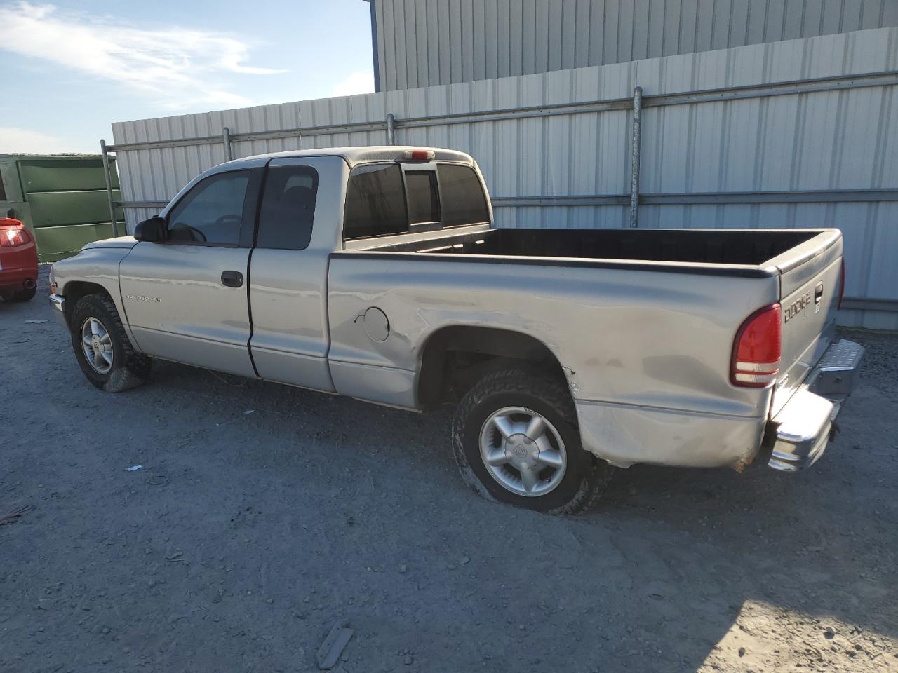 1998 Dodge Dakota - Image 2