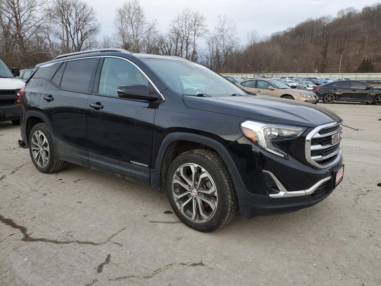 2020 GMC Terrain - Image 4