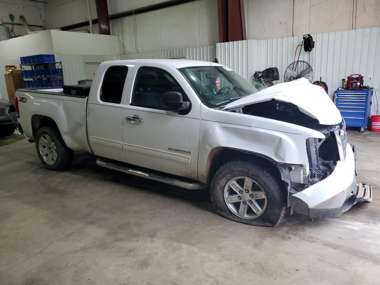 2011 GMC Sierra - Image 4