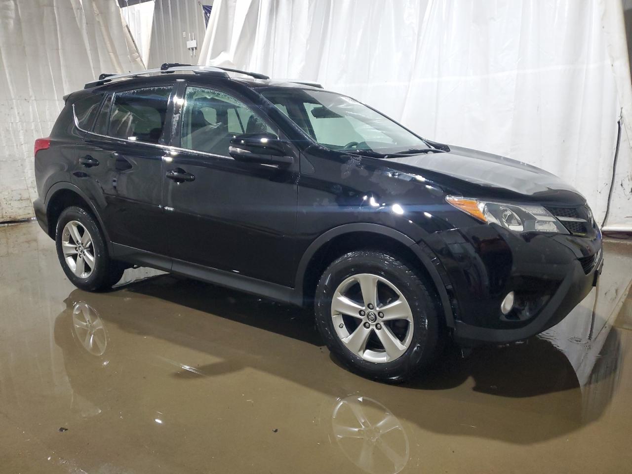 2015 Toyota RAV 4 - Image 4