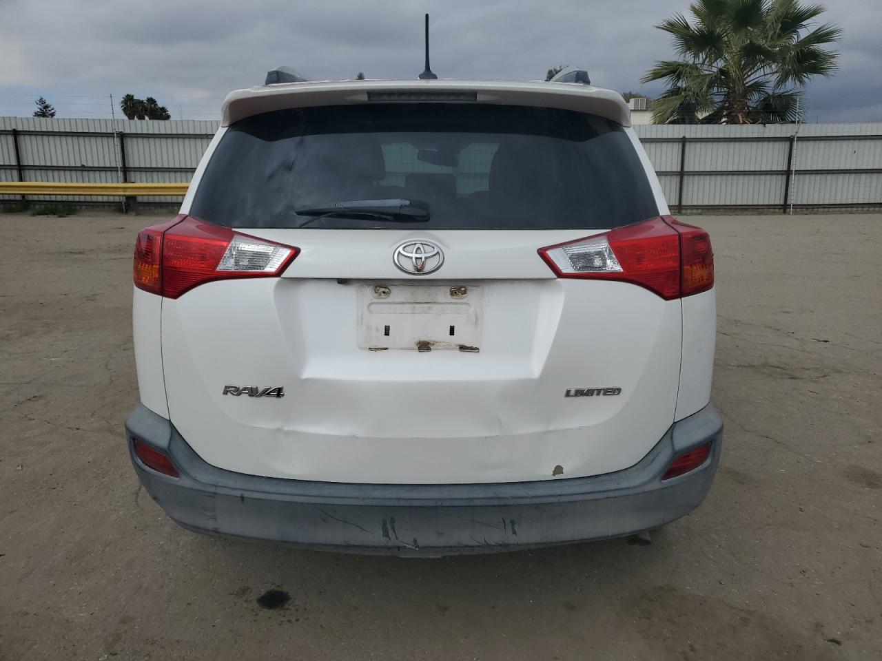 2014 Toyota RAV 4 - Image 6