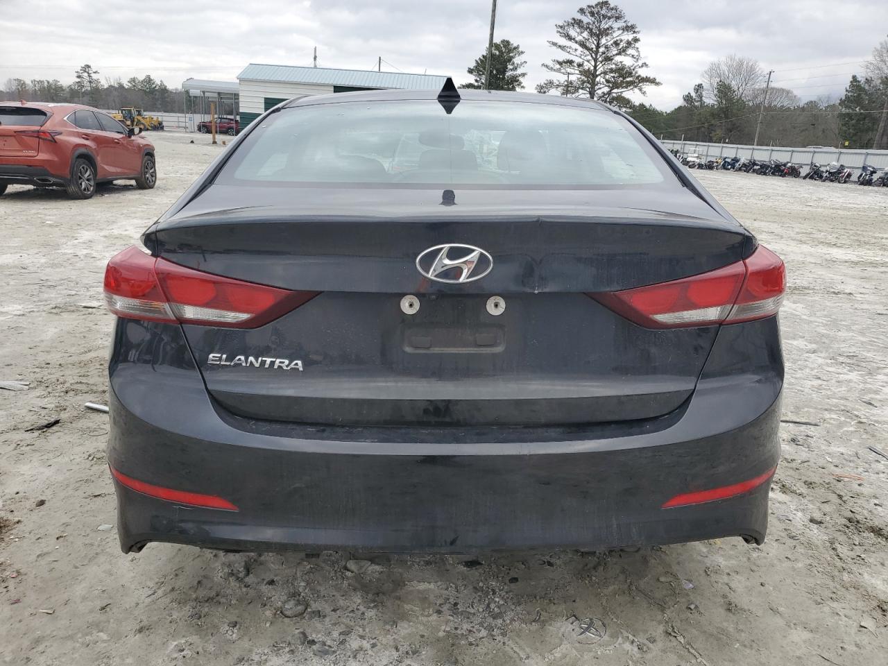 2018 Hyundai Elantra - Image 6