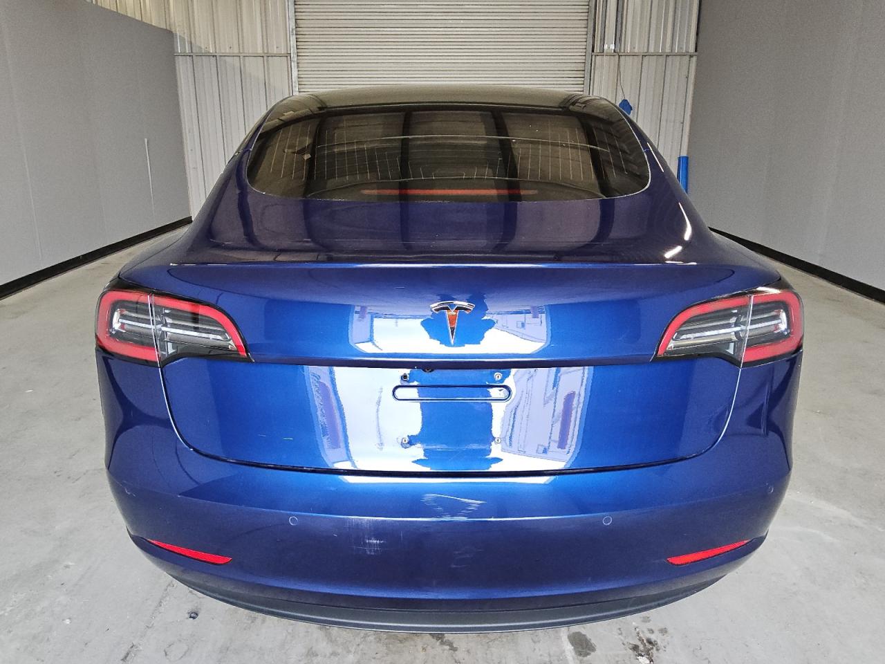 2018 Tesla Model 3 VIN: 5YJ3E1EA8JF155727 Lot: 88993375