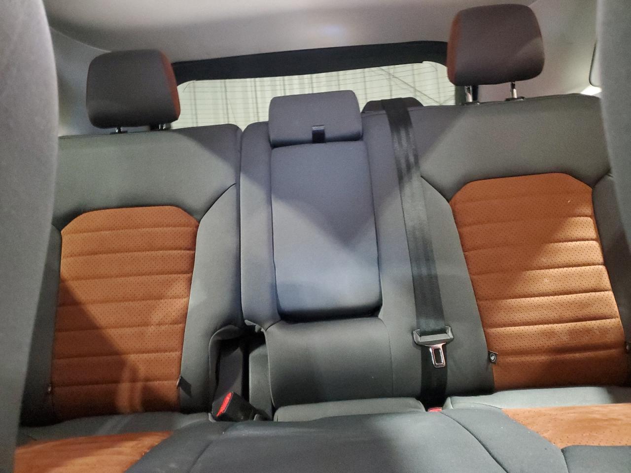 2018 Ford Edge - Image 10