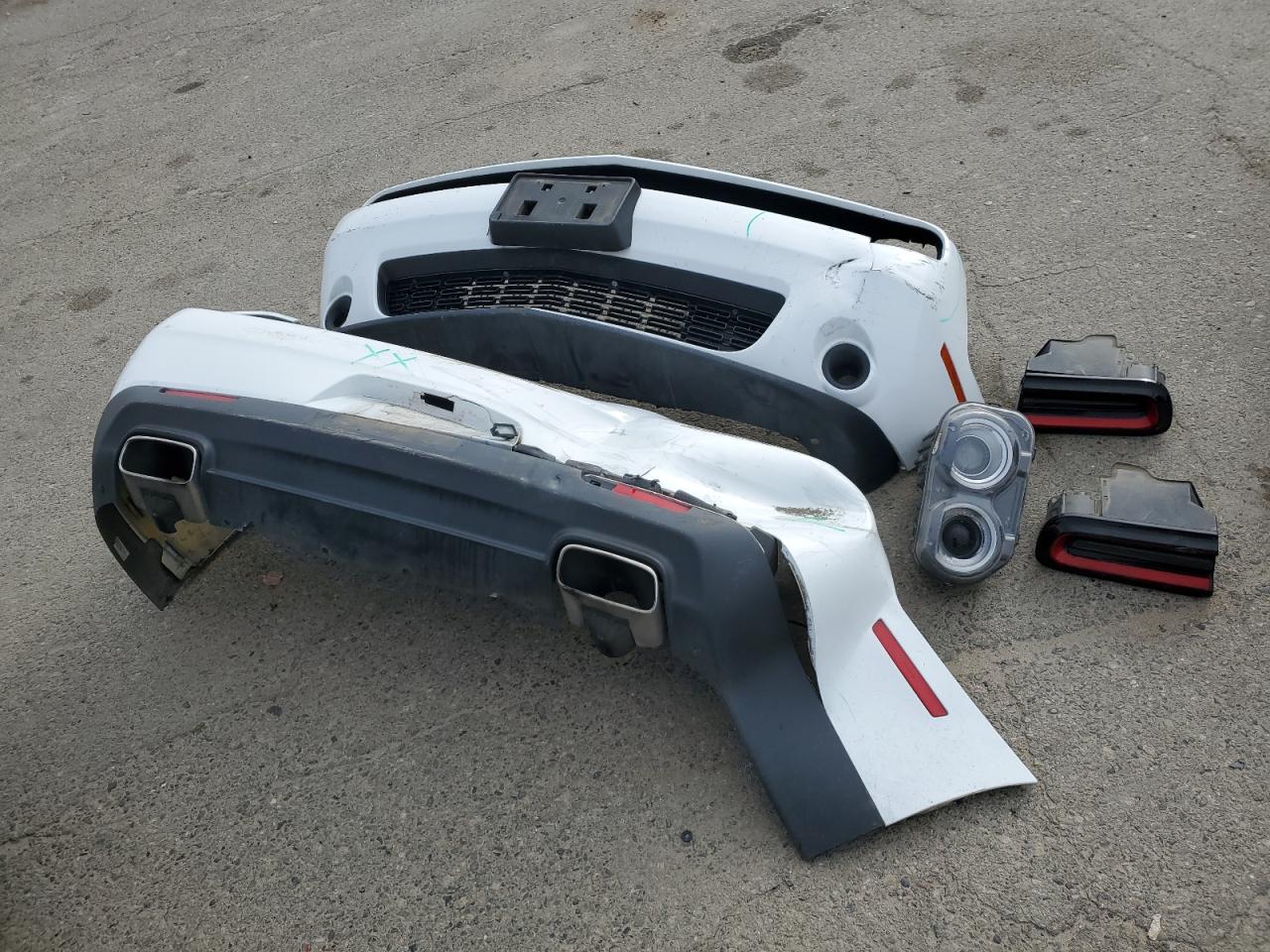 2019 Dodge Challenger - Image 12