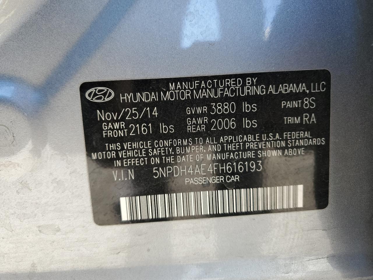 2015 Hyundai Elantra - Image 12