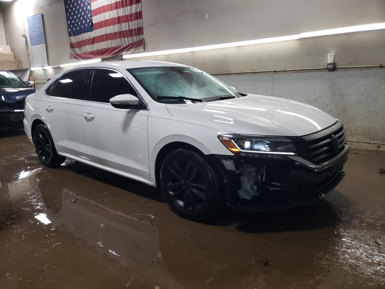 2020 Volkswagen Passat - Image 4